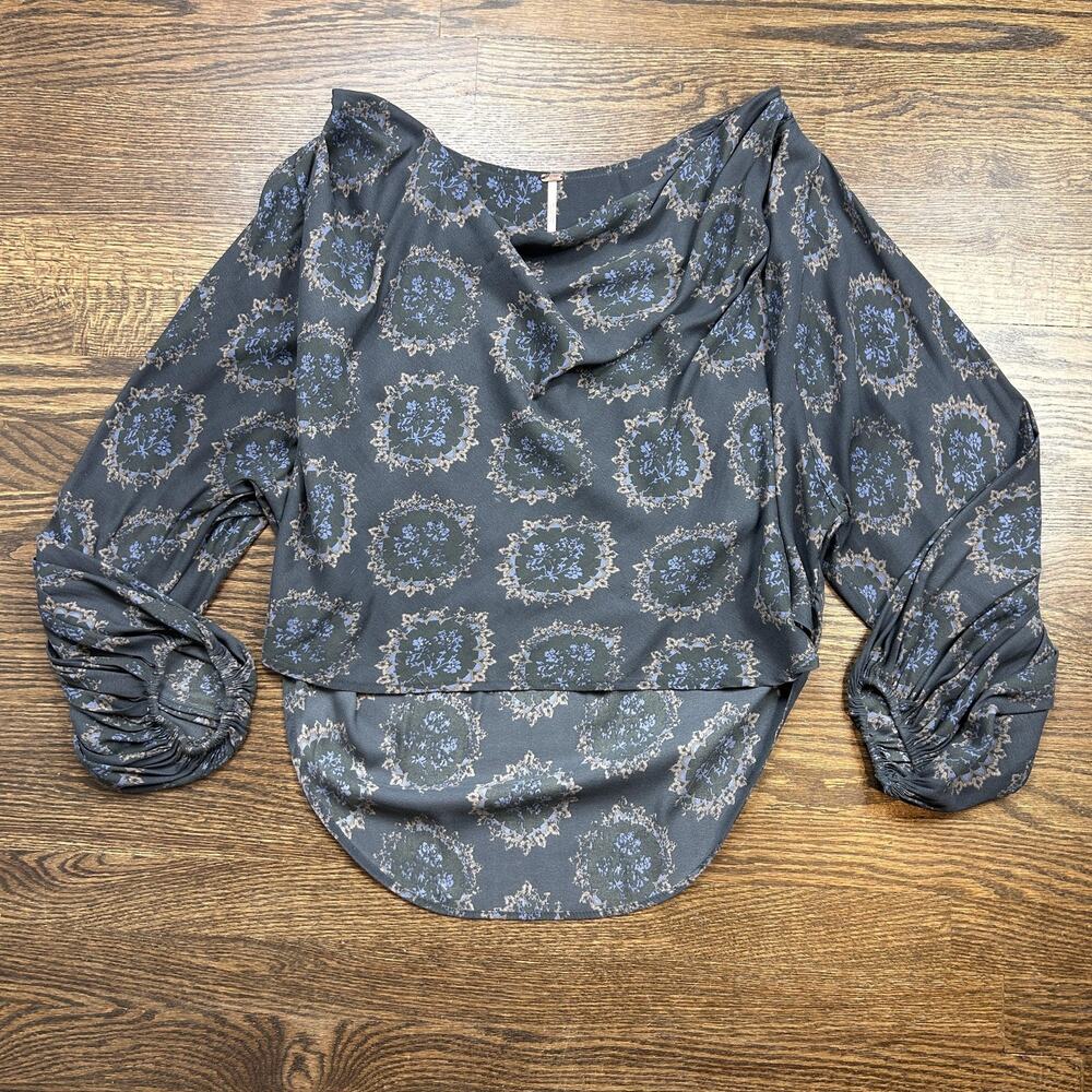 Free People Cowling Around Top Womens XS Gray Floral Ballon Sleeve Drape Boho